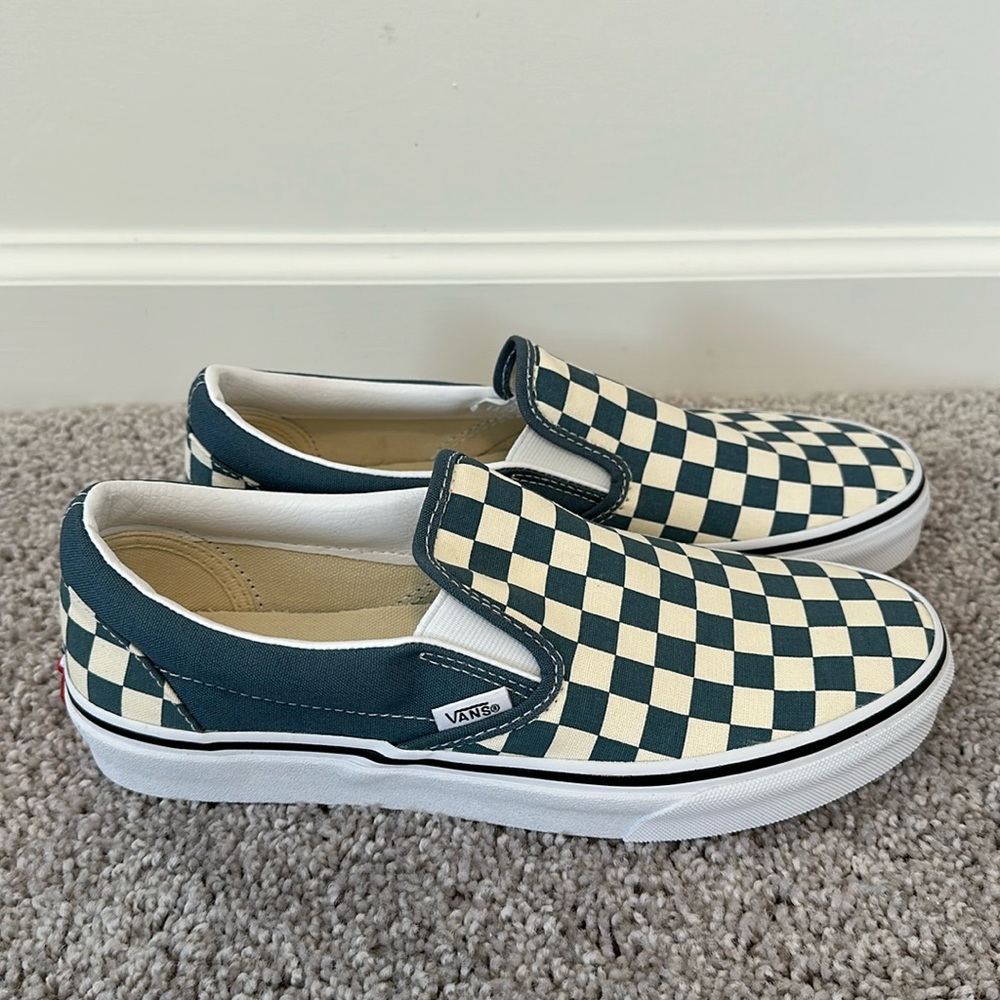 Vans Classic Slip-On Checkerboard Blue Mirage/White, US Women’s 8.5/Men’s 7.0.